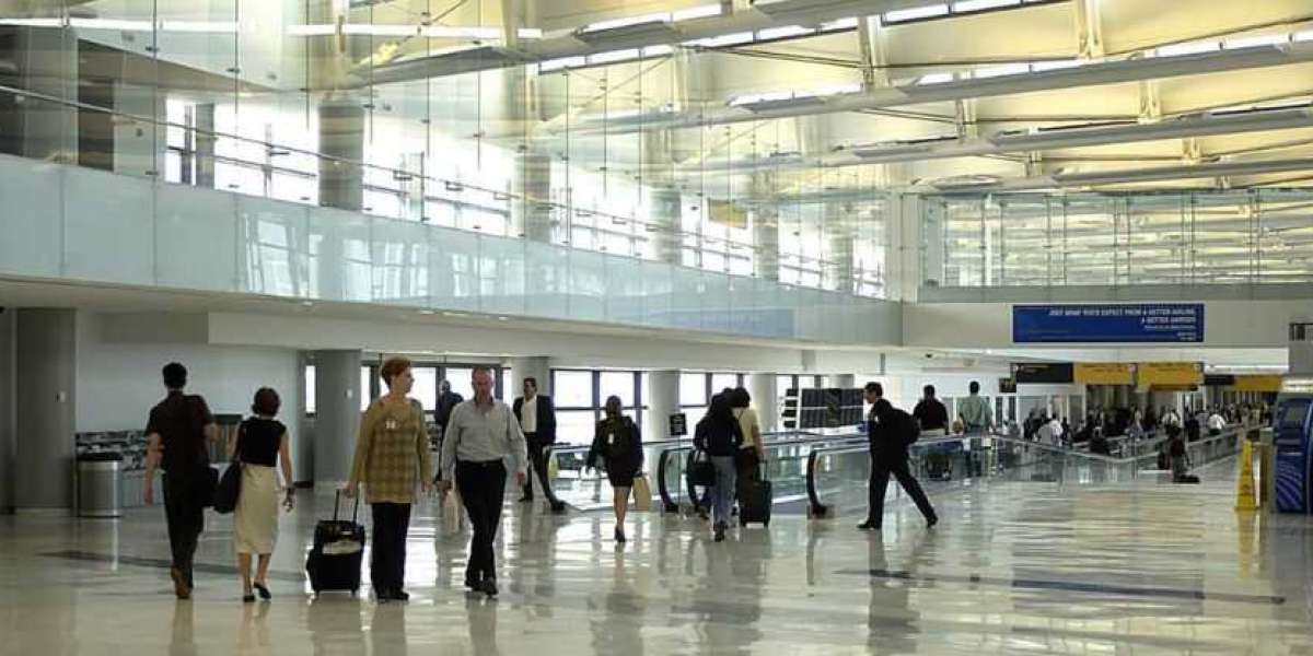 Navigating the Hub: Exploring the United Terminal at Newark Liberty International Airport