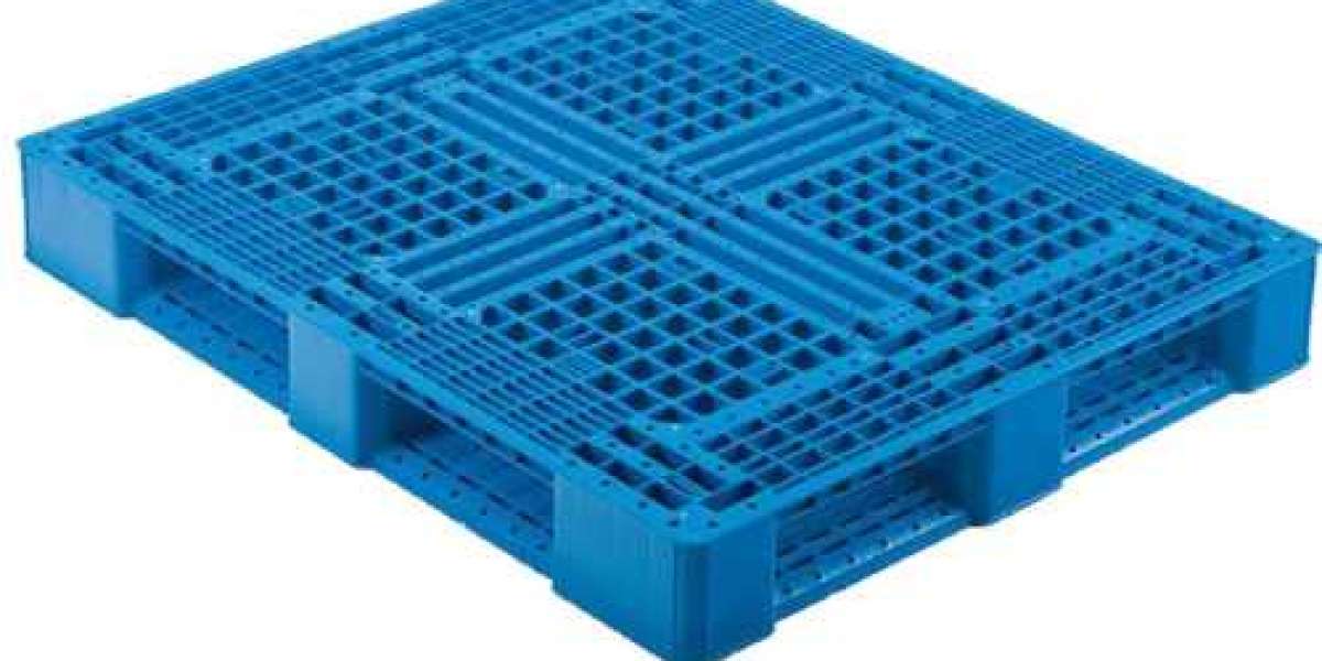 Plastic Pallets: A Guide to Different Types and Uses