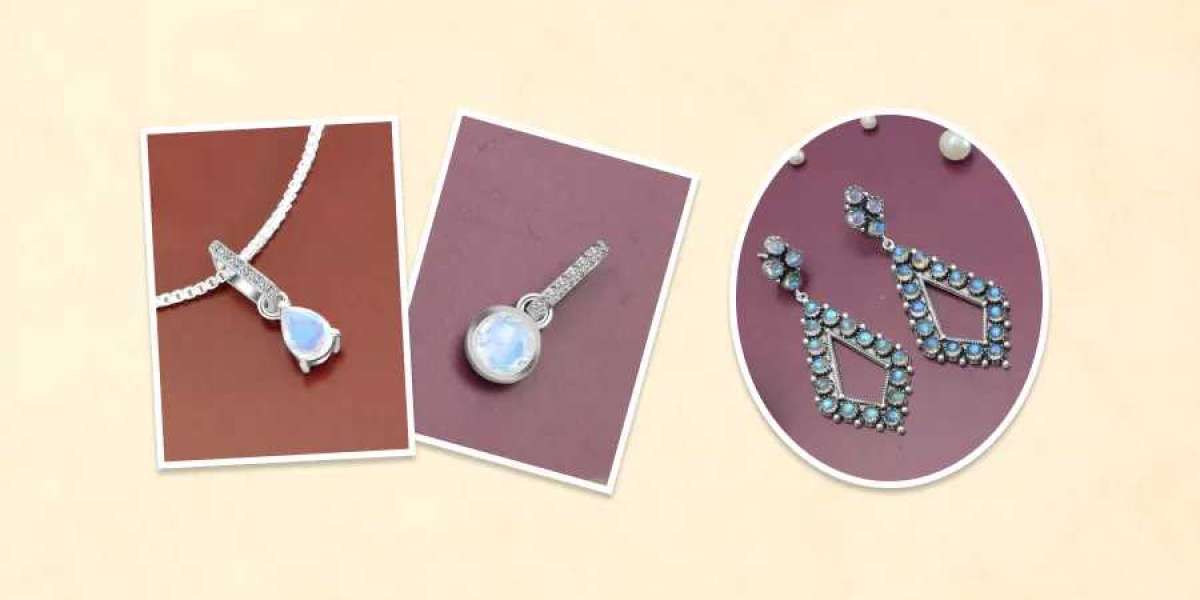 Why Women All Over The World are Falling in Love With Moonstone Jewelry