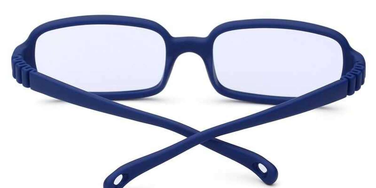 Eyeglasses Focus On Comfort And Functional Advantages