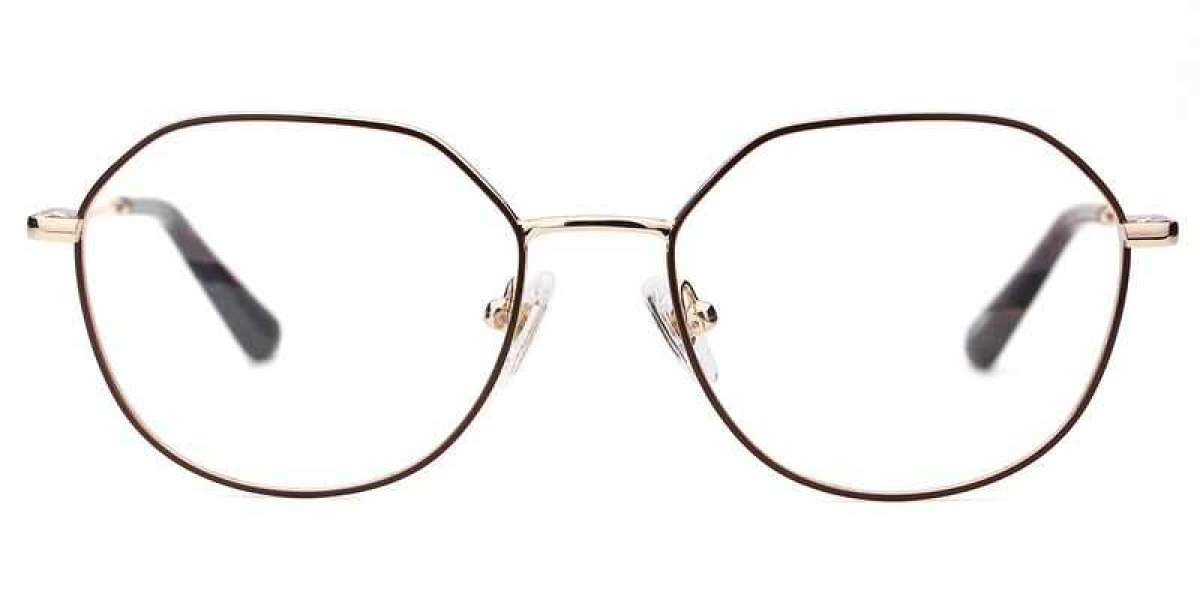 Shock from the past: The iconic '90s eyeglasses online are making a comeback
