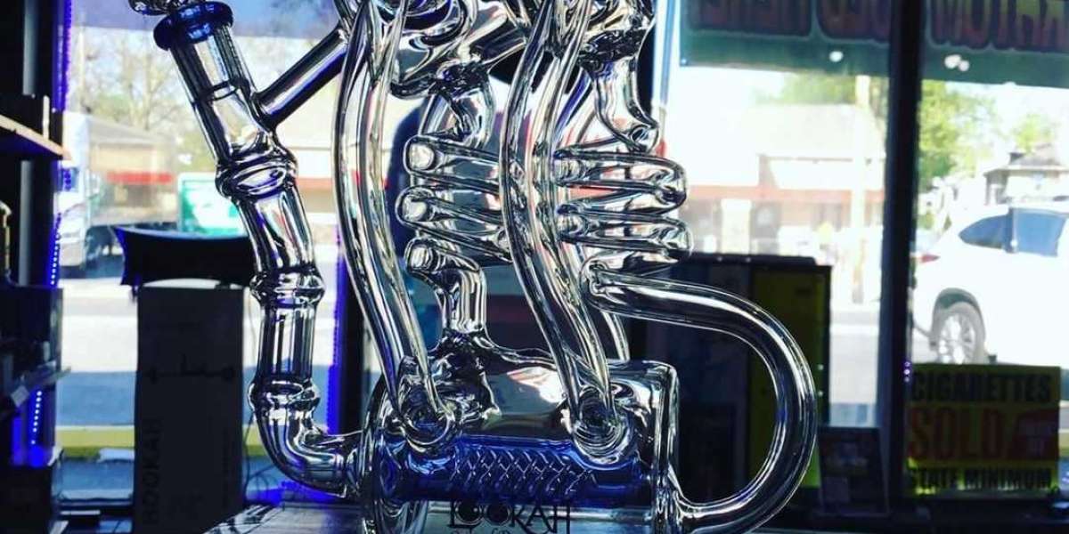 Becoming a Smokeshop Distributor: Profit Strategies for Dab Rigs, Wax Rigs, and Glass Bongs